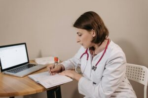 Najtańsze recepty online – gdzie ich szukać i na co koniecznie zwrócić uwagę?