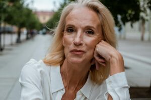 Menopauza: jakie zmiany zachodzą w organizmie kobiety?